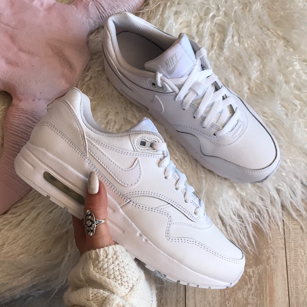 NWT Nike Air Max 1 Triple White - Picture 3 of 7